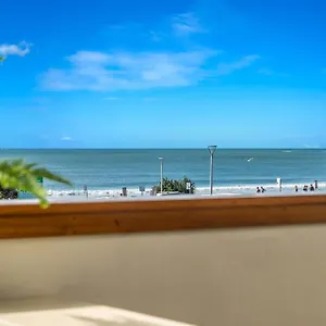  Apartment A Perfect - Quiksilver The Pass Australia